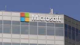 Microsoft: The Impressive Comeback of the Decade – From Software Giant to the Forefront of Artificial Intelligence and Cloud