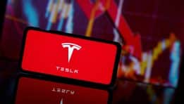 Tesla Stock Drops as Wells Fargo Warns of Weak Q2 Deliveries, Free Cash Flow Under Threat