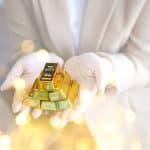 GOLD EDGES LOWER IN ASIA EVEN AFTER MIDDLE EAST CONFLICT WORSENS