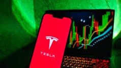 TESLA STOCK HIGHER ON ROBOTAXI MOMENTUM, MUSK-TRUMP FEUD COOLING