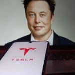 Tesla Stock Wavers as Musk Says Trump Criticism “Went Too Far,” Company Targets June 22 for Robotaxi Launch