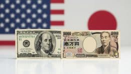 Dollar Gains Against Yen as Trump’s Trade War Intensifies