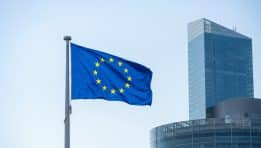 EU Targets Boeing, US Cars and Bourbon With €72 Billion List