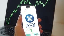 ASX 200 Hits New 52-Week High Before Late-Week Pullback