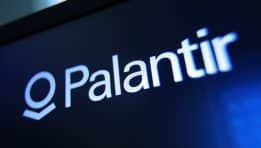 SKN | Palantir Shares Retreat After Record Rally Despite Strong Sales Momentum