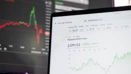Small Caps Roar and Retreat: Russell 2000’s Volatile Week Signals Economic Jitters