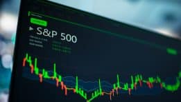S&P 500 Weekly Recap: Index Hits New Highs Before a Cautious Close