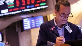 Are Fresh Market Highs Losing Steam as Shutdown Risks Loom?