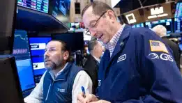 SKN | US Stock Futures Slide as Wall Street Heads Into Final Trading Month of 2025