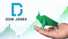 Dow Reaches New 52-Week High, But Is It Keeping Pace With the Broader Market?