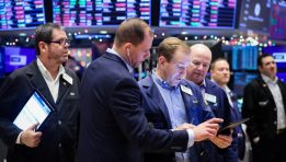 U.S. Equity Funds See Large Outflows as Investors Book Profit