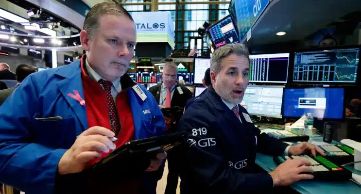 SKN | Wall Street Futures Edge Higher as Markets Position for U.S. Jobs Report