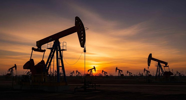 Oil Prices Hold Steady as U.S. Sanctions Reinforce Market Tightness