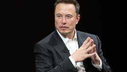 Can Tesla’s $1 Trillion Pay Package Keep Elon Musk Anchored at the Helm?