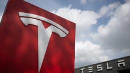 INTEL DOWNGRADED, TESLA UPGRADED: WALL STREET’S TOP ANALYST CALLS