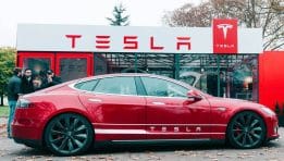 Will Wall Street Weather the Storm? Tesla and Netflix Earnings Arrive Amid an Escalating U.S.-China Trade Clash