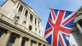 Barclays Raises Outlook and Announces £500 Million Share Buyback