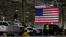 Can Policy Shifts Accelerate Detroit’s Revival? Automakers Soar on Tariff and Emission Regulation Easing