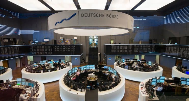 STOXX 600 Falters Near Record Highs: Has the European Rally Lost Its Nerve?