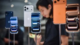 Is Apple Regaining Its Edge in China as iPhone 17 Sales Outpace Expectations?