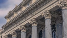 After a Failed Breakout, Can the IBEX 35’s Volatile Reversal Be Trusted?