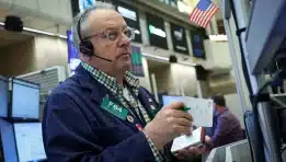 SKN | US Stock Futures Trade Flat Ahead of Key Fed-Favored Inflation Data