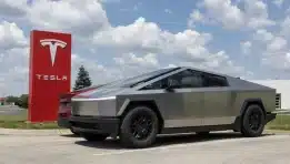 Can Tesla Maintain Its Edge as U.S. Automakers Retreat from EV Ambitions?