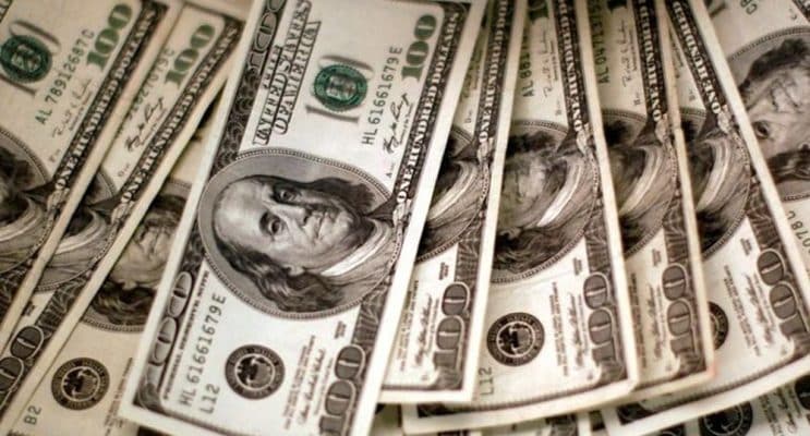 SKN | Dollar Traders Are Paying Record Premiums to Bet on a Deeper Selloff