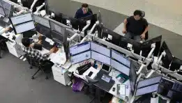 SKN | China’s AI Ambition Draws Leading Asia Fund Manager Away from Korea and Taiwan