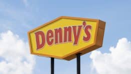 SKN | Denny’s to Go Private in $620 Million Buyout Deal Amid Industry Consolidation
