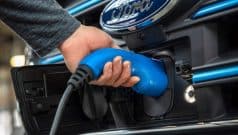 SKN | Can Ford’s Strategy Shift Back to Gasoline Models Keep Its Growth Momentum Alive?