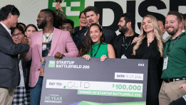 SKN | Glīd Wins Startup Battlefield 2025 With AI-Driven Tools to Make Logistics Simpler, Safer, and Smarter