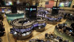 SKN | Can Wall Street’s Holiday Calm Sustain Tech-Led Gains Into Year-End?