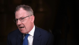 SKN | Could a Dovish Fed End the Rally? BofA’s Hartnett Warns Rate Cuts May Backfire on Markets