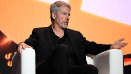 SKN | Saylor’s Strategy Builds Cash Buffer, Pauses Bitcoin Buying—Signal of Discipline or Market Caution?