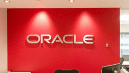 SKN | Is Oracle’s AI Momentum Slowing? Wall Street Braces for Critical Earnings Test