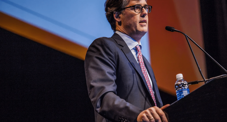 SKN | Why Philippe Laffont Has Concentrated a Third of His Portfolio in Six AI Leaders Ahead of 2026