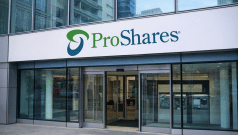 SKN | TQQQ Jumps Over 4% as Nasdaq Momentum Accelerates in Late-2025 Rally