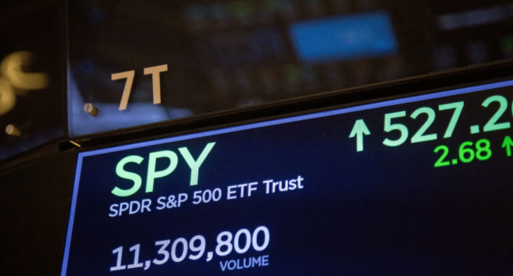 SKN | SPDR S&P 500 ETF Edges Higher as Broad Market Resilience Persists