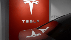 SKN | Tesla in 2025: Three Forces That Defined a Bizarre Year for Elon Musk and the Market