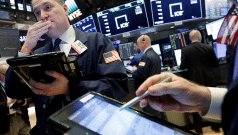 SKN | US Markets Grind Higher as Volatility Firms Into Year-End Trading