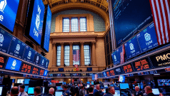 SKN | US Markets Trade Mixed as Volatility Firms and Regional Strength Offsets Equity Pressure