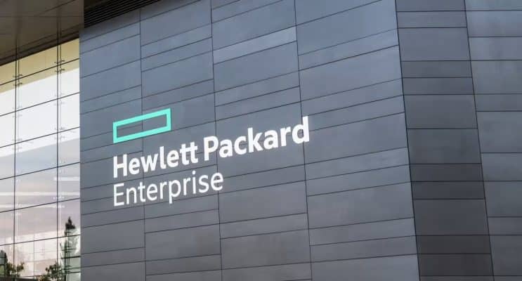 SKN | Is Hewlett Packard Enterprise (HPE) Entering a New Phase of Growth as AI Demand Reshapes Its Outlook?