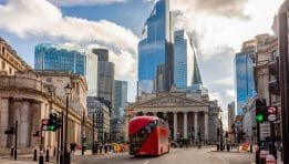 SKN | UK Economy Contracts Ahead of Budget as Growth Pressures Intensify