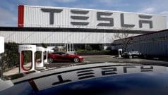 SKN | Jobs Data, Tariffs, and Tesla’s Surge Set the Tone as Markets Brace for a Volatile Session