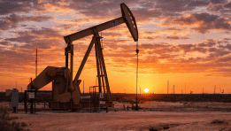 SKN | Oil Slips as Iran Risks Cool and Trump’s Greenland Threat Reframes Market Fears