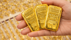 SKN | Why Is Gold Surging to Record Highs as Markets Reprice Risk in 2026?