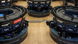 SKN | US Markets Close Mixed as Small Caps Slide and Dollar Weakness Fuels Global Risk Appetite