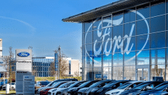 SKN | Ford Shares Edge Higher as Earnings Momentum Builds and Investors Reassess Cyclical Exposure