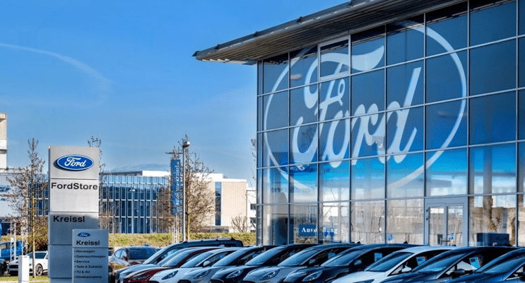 SKN | Ford Shares Edge Higher as Earnings Momentum Builds and Investors Reassess Cyclical Exposure